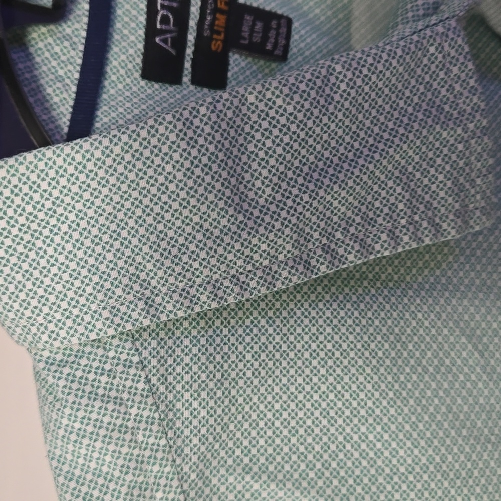 APT. 9 Green Print Short Sleeve Shirt - Picture 3 of 9